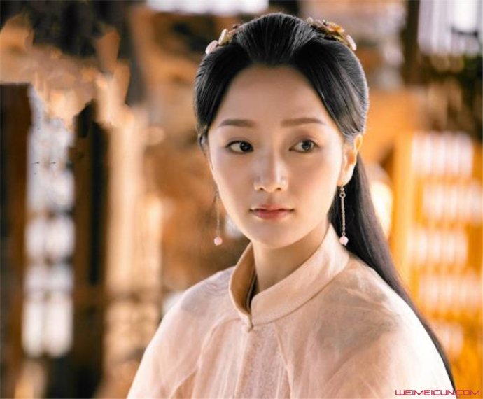 肖燕新白娘子剧照肖燕出生于1997年3月6日,今年21岁,毕业于中国民航