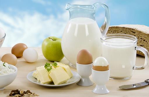 喝牛奶能吃鸡蛋吗？牛奶和鸡蛋可以一起吃吗