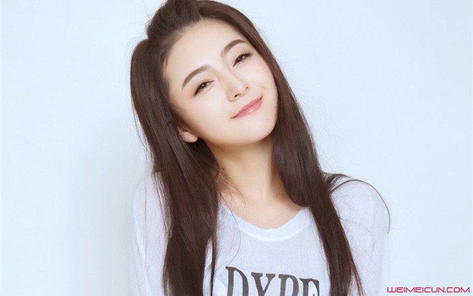 萧玲赵帅个人资料显示,她是1995年3月15日出生的,是演艺圈的新人演员