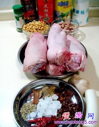 黄豆花生煲猪脚的做法_黄豆花生煲猪脚怎么做 黄豆花生煲猪脚的做法_黄豆花生煲猪脚怎么做