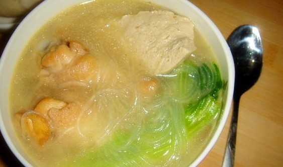 豆腐香菇炖鸡腿的做法_豆腐香菇炖鸡腿怎么做 豆腐香菇炖鸡腿的做法_豆腐香菇炖鸡腿怎么做