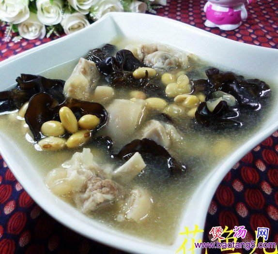 黄豆猪蹄黑木耳汤的做法_黄豆猪蹄黑木耳汤怎么做 黄豆猪蹄黑木耳汤的做法_黄豆猪蹄黑木耳汤怎么做