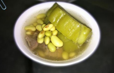 黄豆苦瓜骨头汤的做法_黄豆苦瓜骨头汤怎么做 黄豆苦瓜骨头汤的做法_黄豆苦瓜骨头汤怎么做