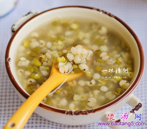薏米绿豆饮的做法_薏米绿豆饮怎么做 薏米绿豆饮的做法_薏米绿豆饮怎么做