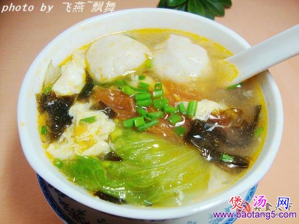 鱼圆番茄紫菜汤的做法_鱼圆番茄紫菜汤怎么做 鱼圆番茄紫菜汤的做法_鱼圆番茄紫菜汤怎么做