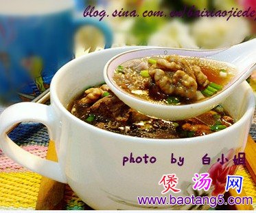 核桃黑豆棒骨汤的做法_核桃黑豆棒骨汤怎么做 核桃黑豆棒骨汤的做法_核桃黑豆棒骨汤怎么做