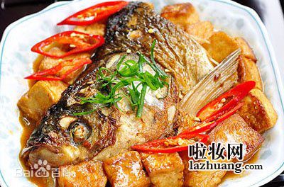 红烧鱼头炖豆腐的做法_红烧鱼头炖豆腐怎么做 红烧鱼头炖豆腐的做法_红烧鱼头炖豆腐怎么做