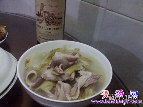 简单易做酸菜猪肚汤 简单易做酸菜猪肚汤