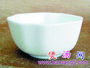 苹果瘦肉生鱼汤 黑眼圈终结者 苹果瘦肉生鱼汤 黑眼圈终结者