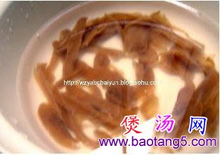 细嫩滑润鲶鱼汤 细嫩滑润鲶鱼汤