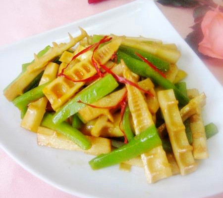卖菜摊主告诉你:这才是春天该吃的时令菜 卖菜摊主告诉你:这才是春天该吃的时令菜