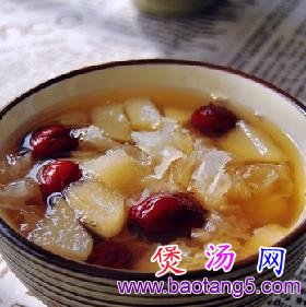 雪梨银耳红枣汤----春天的润湿糖水 雪梨银耳红枣汤----春天的润湿糖水