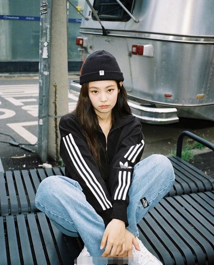 ˼ζJENNIEѧҲִ