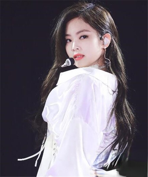 BLACKPINK־ jennieֵ