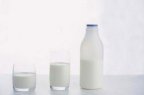 全脂牛奶和脱脂牛奶有什么不同?