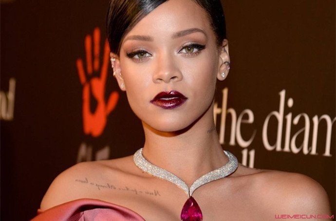 Rihanna ɽٹʷұ