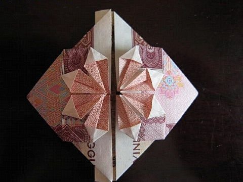 10元心形折纸人民币图片