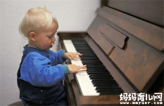 宝宝听觉训练该用什么音乐 宝宝听古典音乐的八大好处