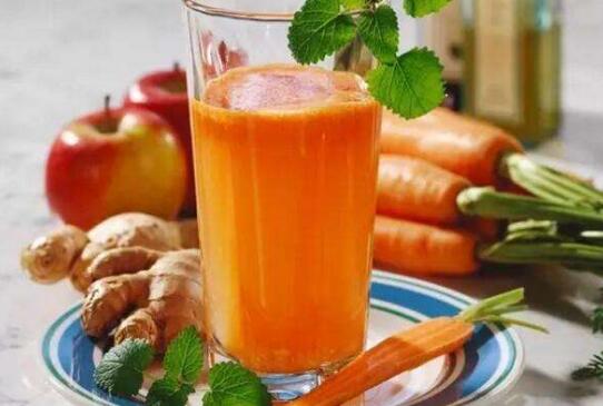 胡萝卜苹果汁的功效与作用胡萝卜苹果汁的禁忌