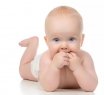 3岁以上宝宝吃手要当心，别把习惯养成病！