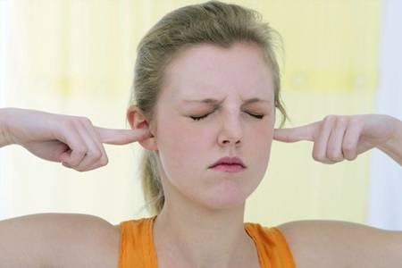 耳鸣是什么原因引起的?耳鸣的治疗方法