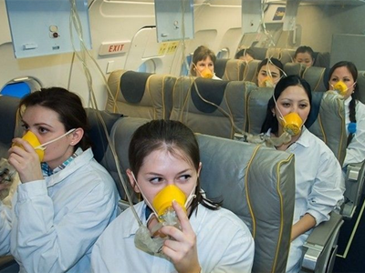 氧气罐上飞机图片