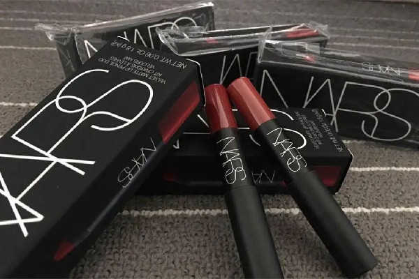 nars߱ɫô nars߱ĸɫźÿ