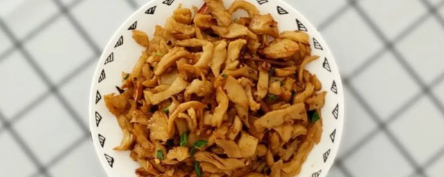 洋葱干面筋怎么炒好吃 洋葱干面筋如何炒好吃 洋葱干面筋怎么炒好吃 洋葱干面筋如何炒好吃