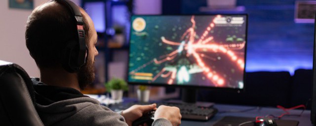 С���������������� С�ڶ��������������к��ǳƾ�ѡ