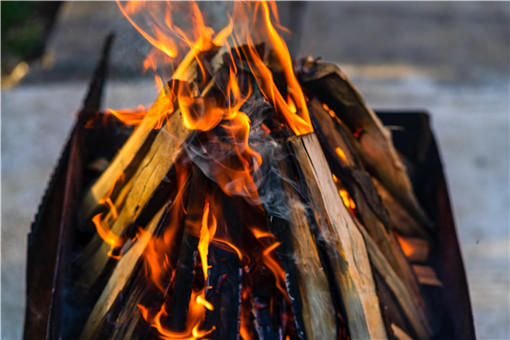 农村可以烧柴做饭吗？禁止农村烧柴有规定吗？
